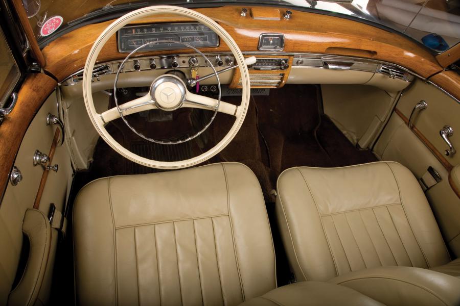  Mercedes-Benz 220S Cabriolet 1956 года  (фото 5 из 6)